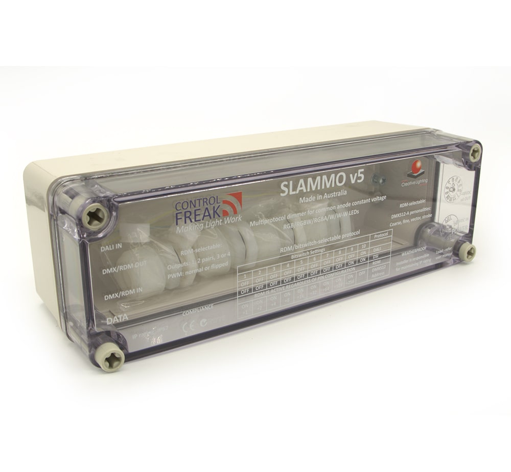 SLAMMO V5 IP67 DT8 RGBW